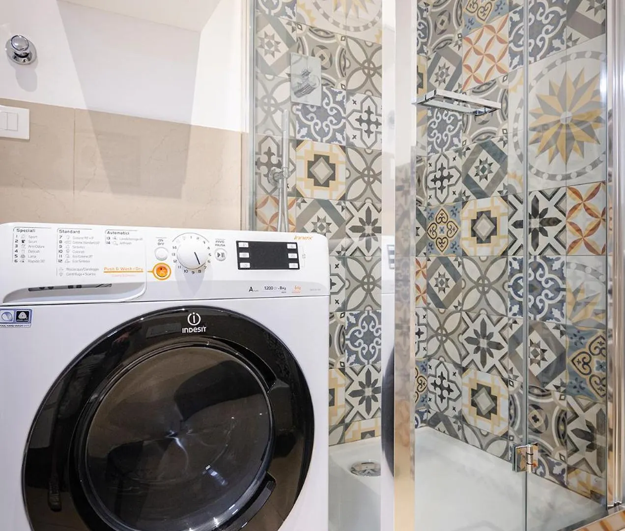 Ugo Bassi Lux Apartment Bolonha