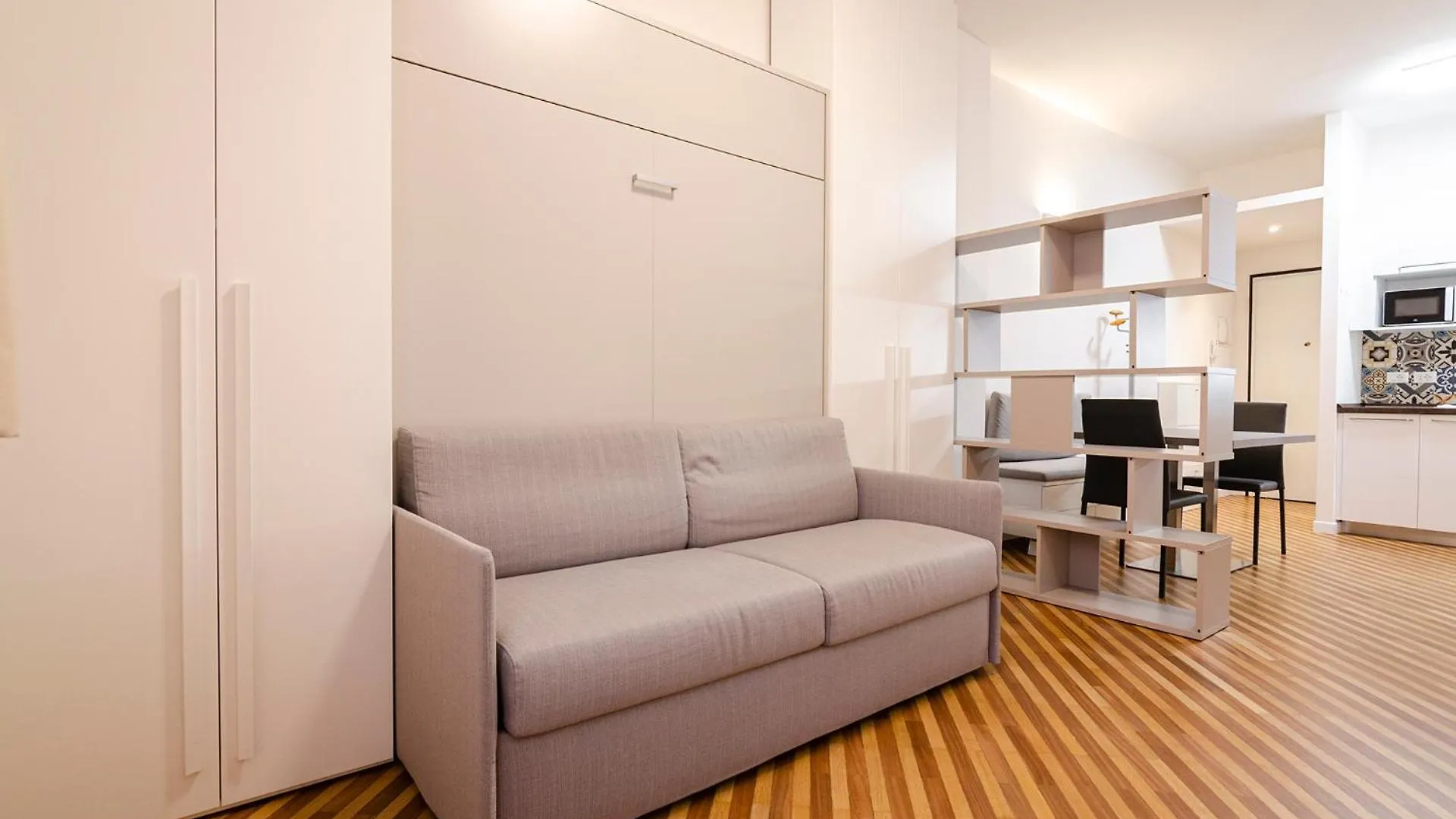 Ugo Bassi Lux Apartment Bolonha Itália