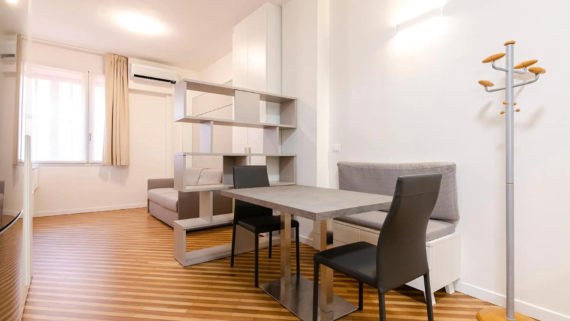 Ugo Bassi Lux Apartment Bolonha